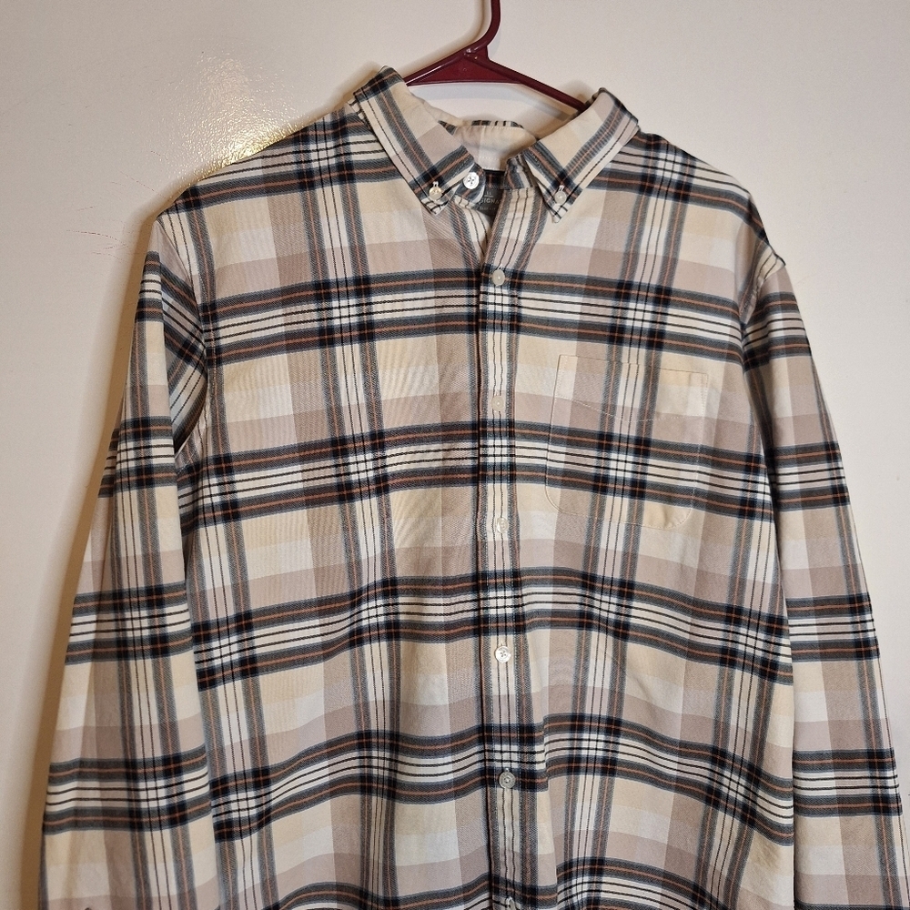 LL Bean Men's Plaid Shirt - Beige and Black - Picture 2 of 6